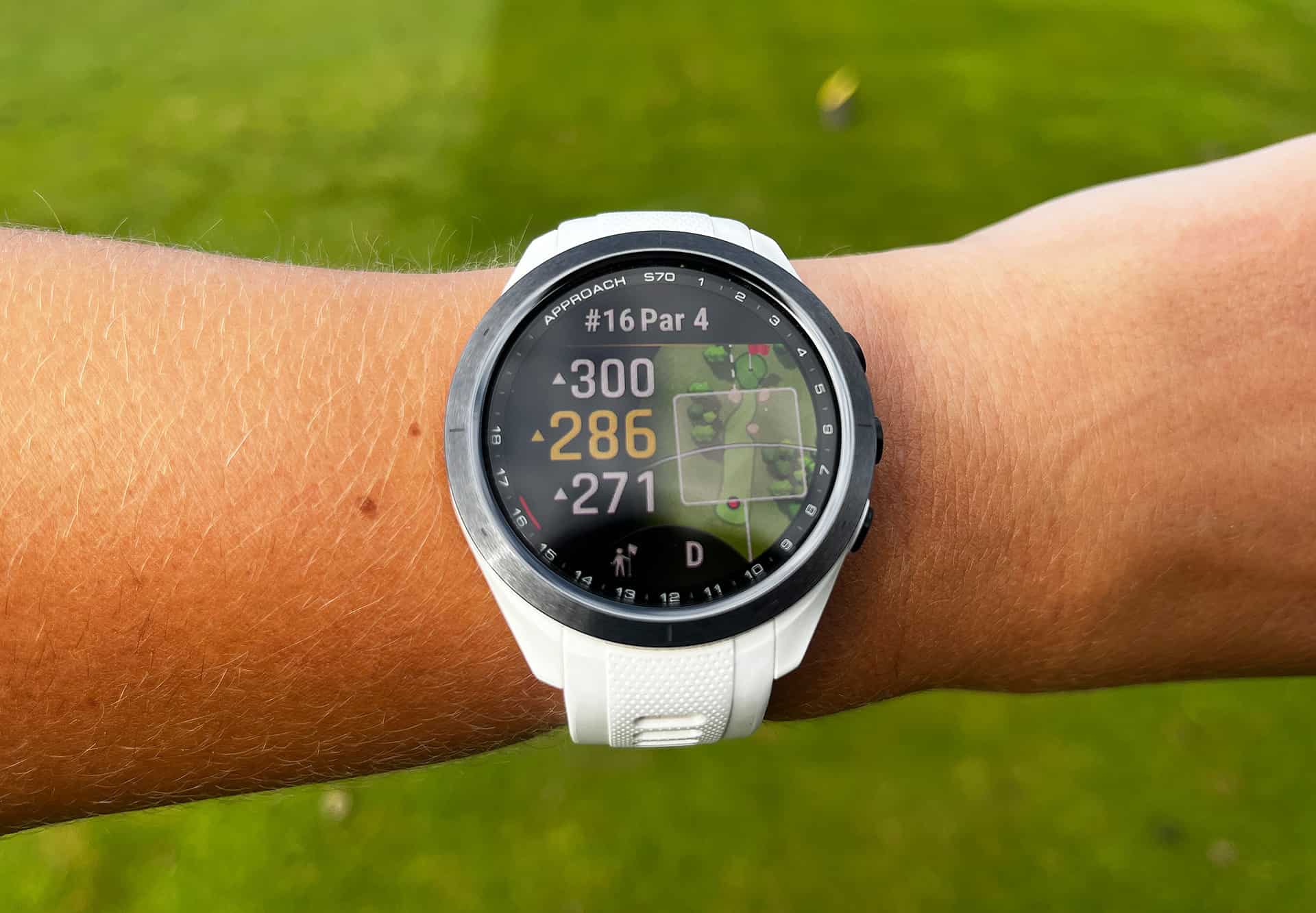 Garmin Approach S70 GPS watch review
