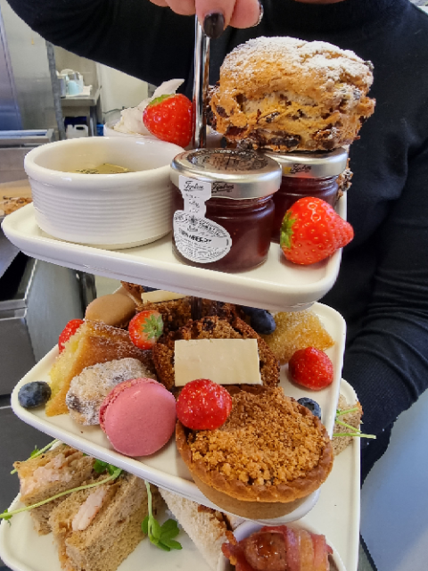 knaresborough golf club buffet afternoon tea