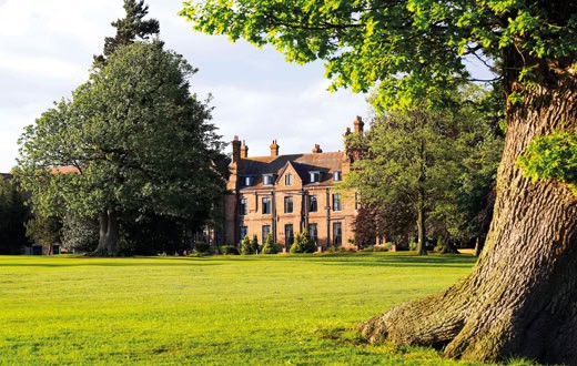 Lady Golfer Well Being: Aldwark Manor Golf and Spa Hotel