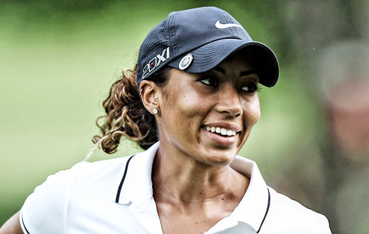 Tiger's niece signs with Nike