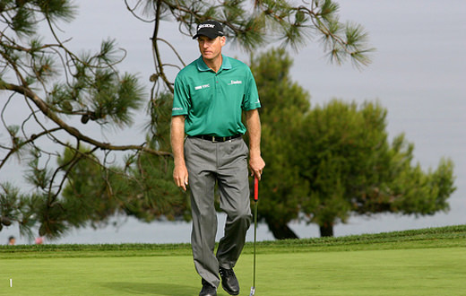 Tour News: Wrist agony continues for Furyk