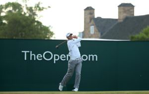 Open Golf: How the first group out coped with the early start