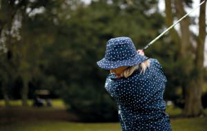 Lady Golfer Fashion: Cool Britania