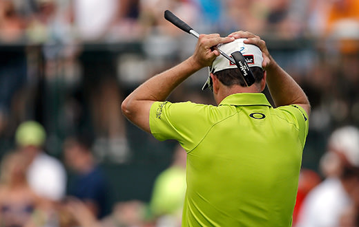 Air cannon scares Zach Johnson at John Deere Classic