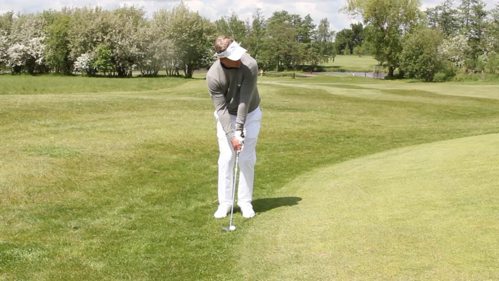 Luke Donald's tips: Pitch below the surface of the green