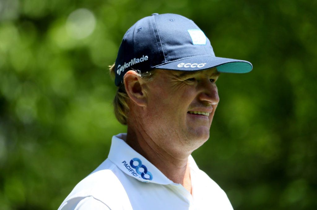 golfers with wine labels