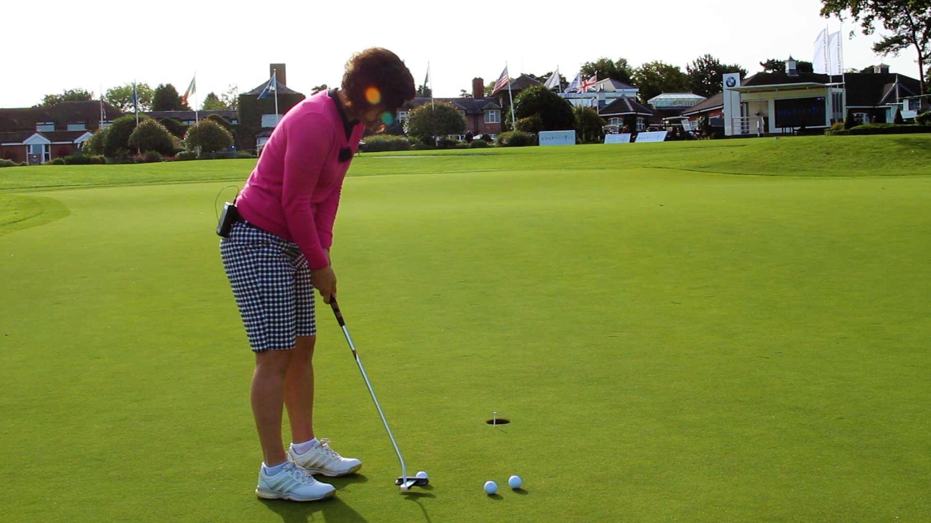 Break 90: How to hole more short putts