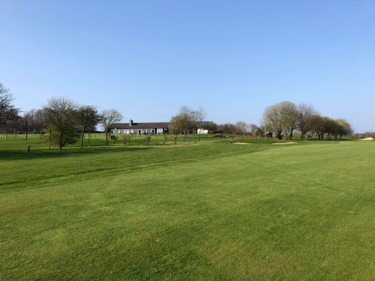 View of Bedlingtonshire Golf Club clubhouse