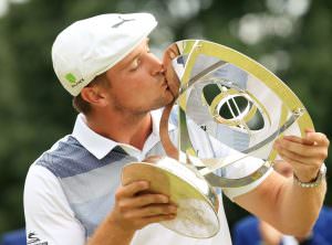 DeChambeau strolls to victory to all but wrap up Ryder Cup slot
