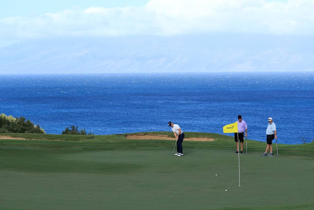 putting with flag in