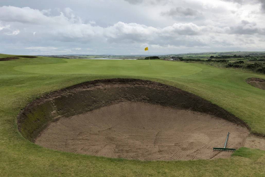 golf bunker rules