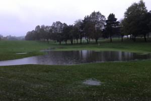 golf clubs rain