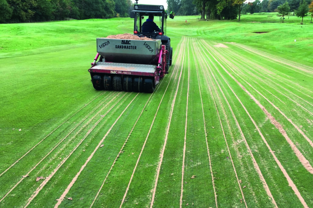 greenkeepers aeration holes