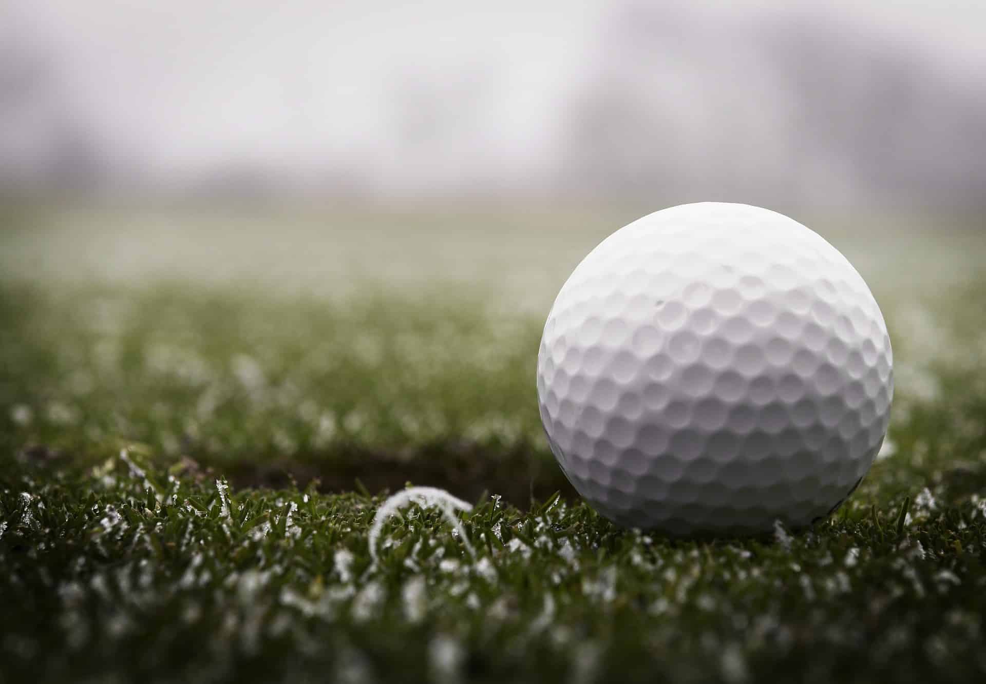Best Winter and Cold Weather Golf Balls 2022 | A Buying Guide