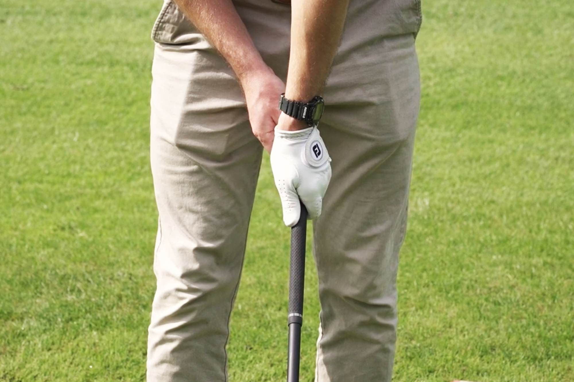 How to grip a golf club properly - Golf Tips - National Club Golfer