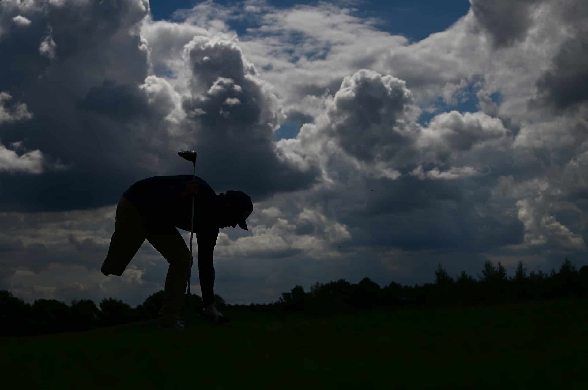 How do the Rules help golfers with disabilities?