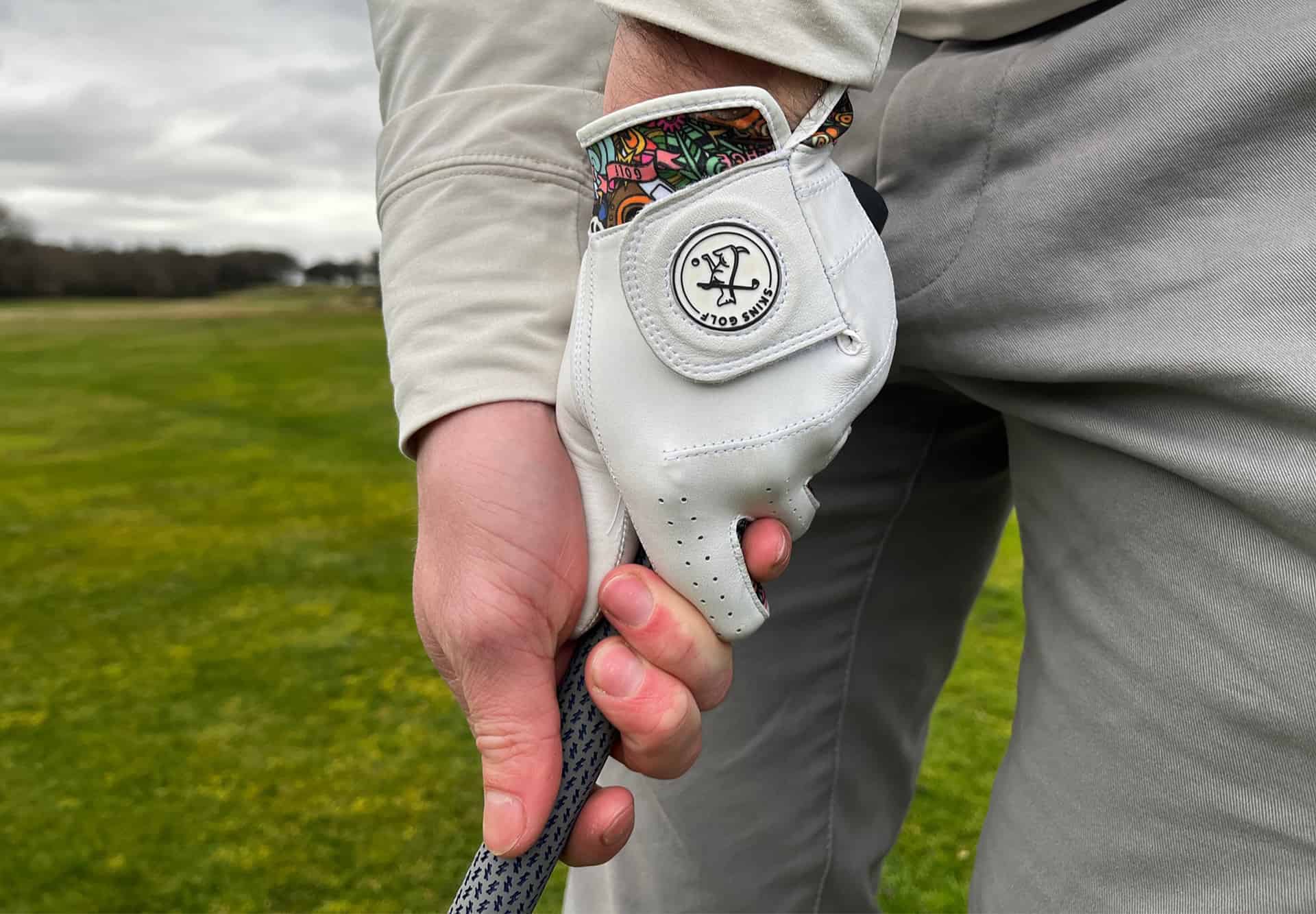 Skins Golf Cabretta Leather golf glove review
