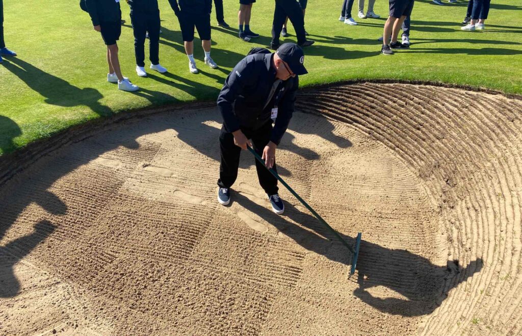 How to rake a bunker (how they do it at The Open) - National Club Golfer