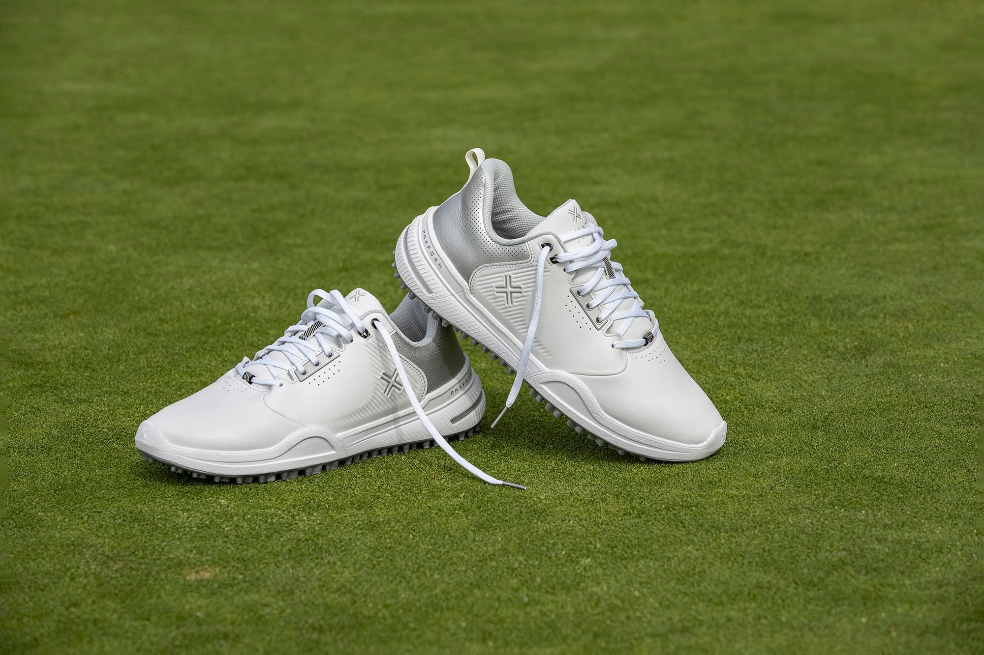 WIN! A pair of PAYNTR Golf X-006 spiked golf shoes
