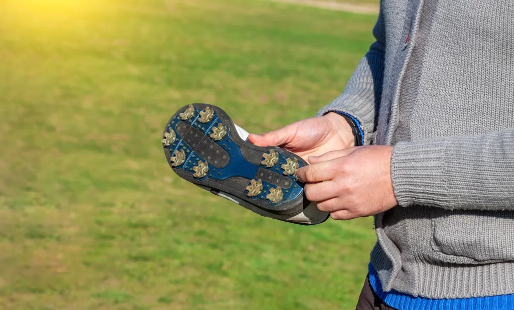 Why more players should switch golf shoes between seasons