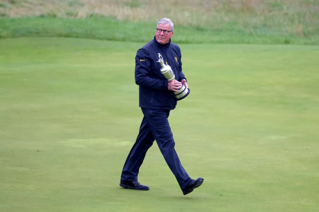 'A pretty good innings': Tour stars react to R&A chief executive's tenure ending