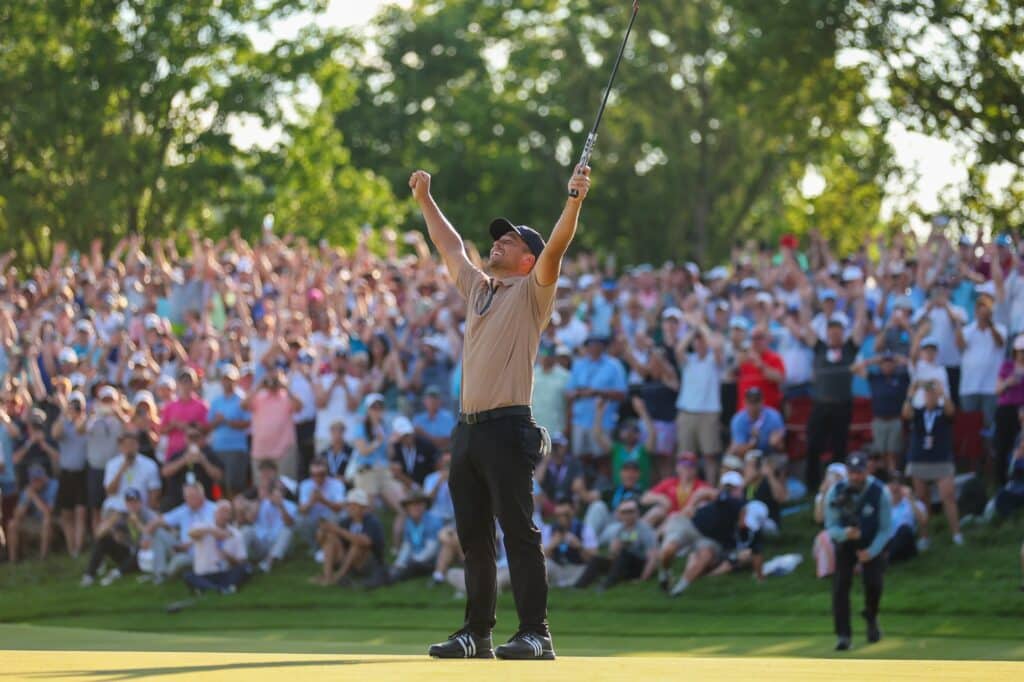 xander schauffele wins