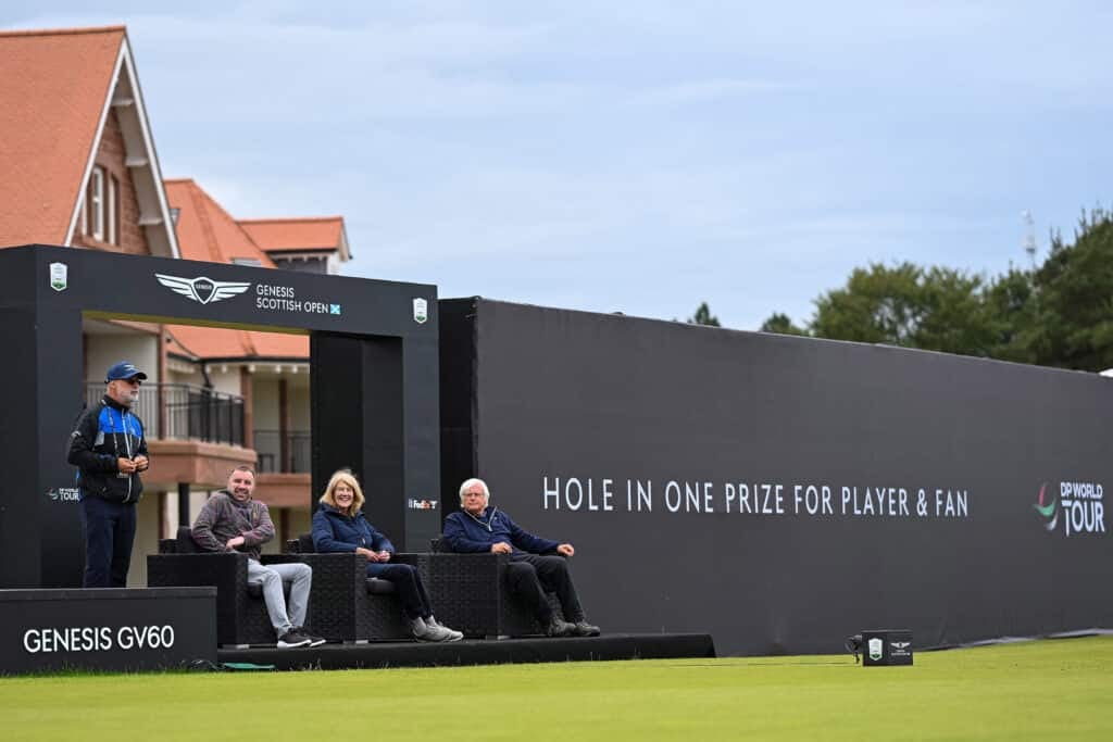 the renaissance club