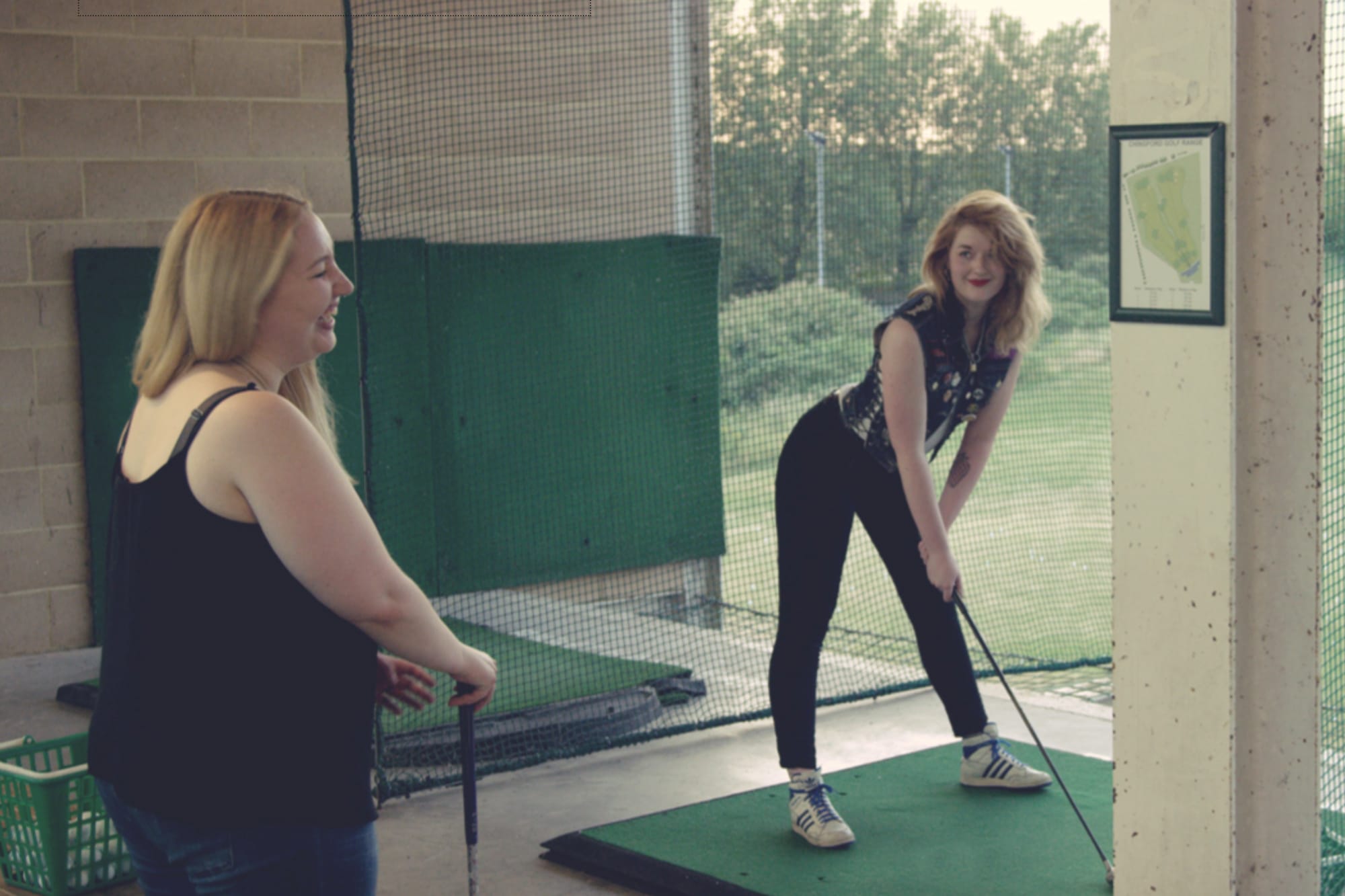 This Girl Golfs