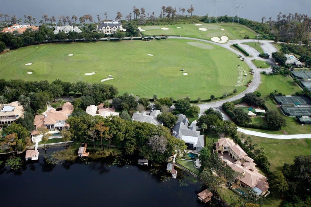 why do so many golfers live in jupiter