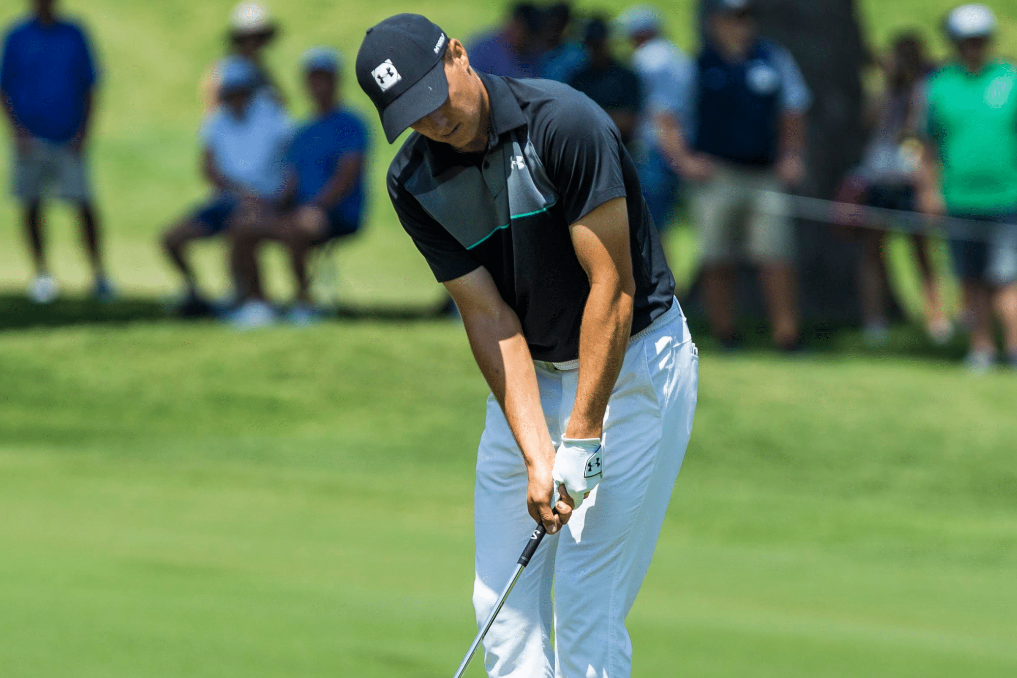jordan spieth chipping