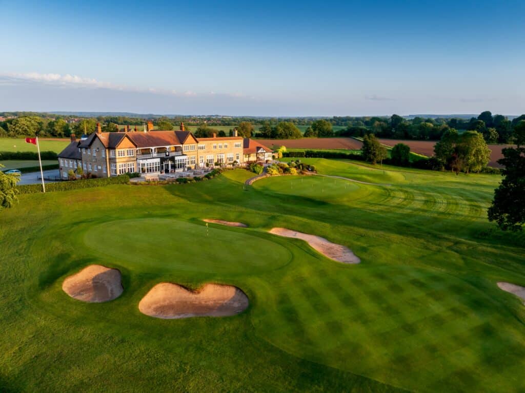 Lindrick Golf Club 18th and clubhouse
