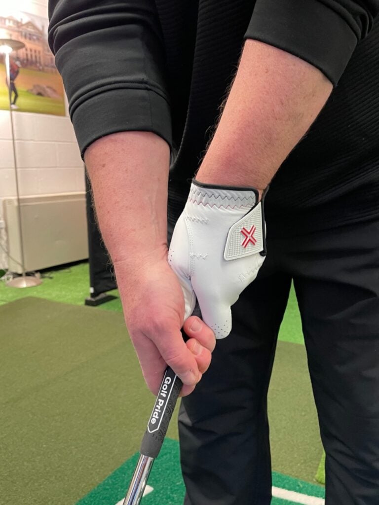 Payntr are still a relative new kid on the golfing block. They have produced some great shoes. We test the Payntr X glove to see if they can maintain their high standards.