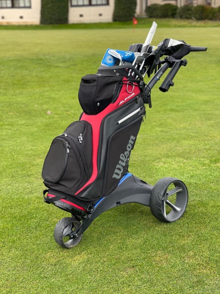A decent cart bag can make your round a lot more pleasant. We check out the new, feature-filled Wilson Alpine cart bag to see if it is something to consider in this category.