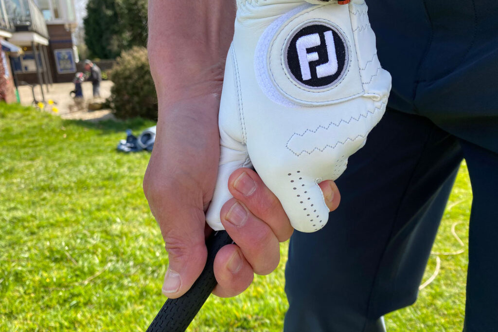 FootJoy Pure Touch Limited golf glove