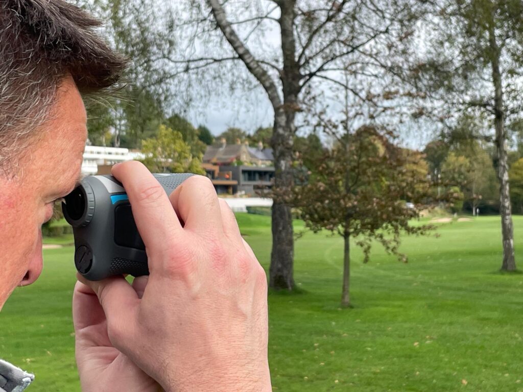 bushnell tour hybrid review