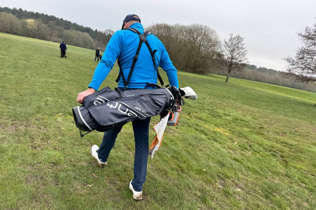 Производительность гольф-сумки Big Max Aqua Seven H на поле