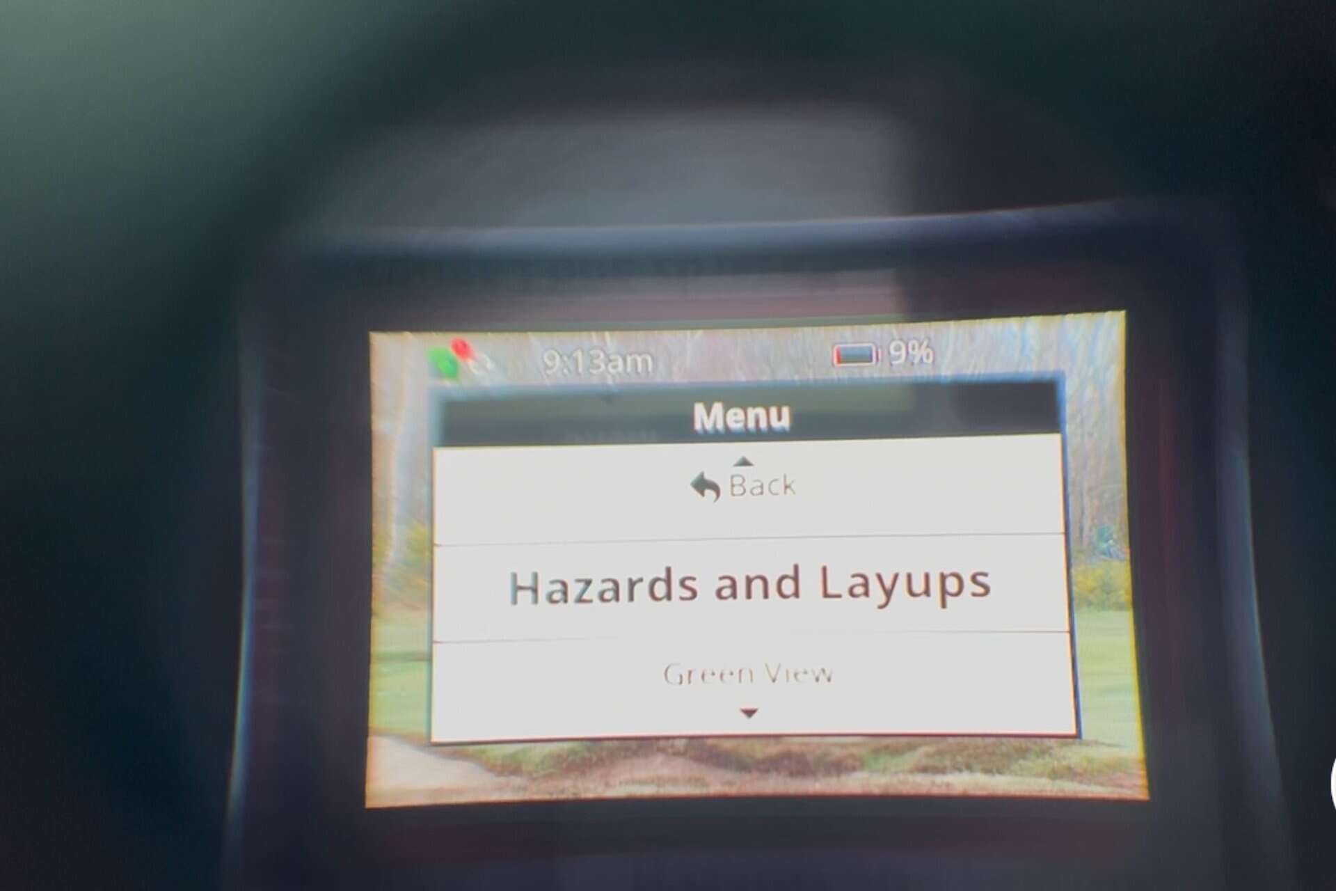 Garmin Approach Z82 showing a hole overview