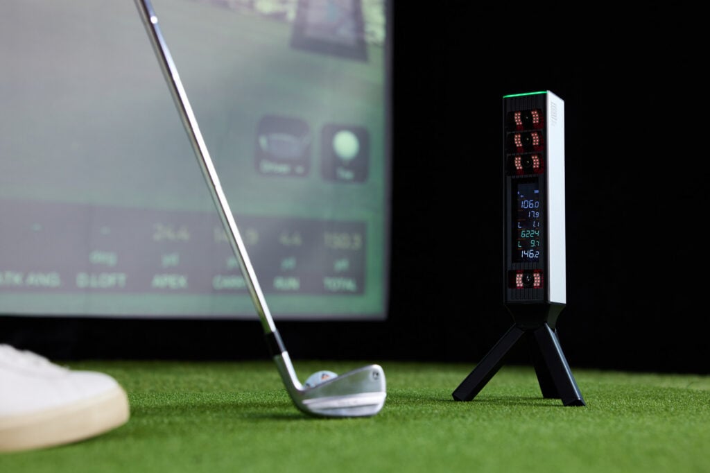 Square Golf Omni Launch Monitor indoor use | Source: Sim Space