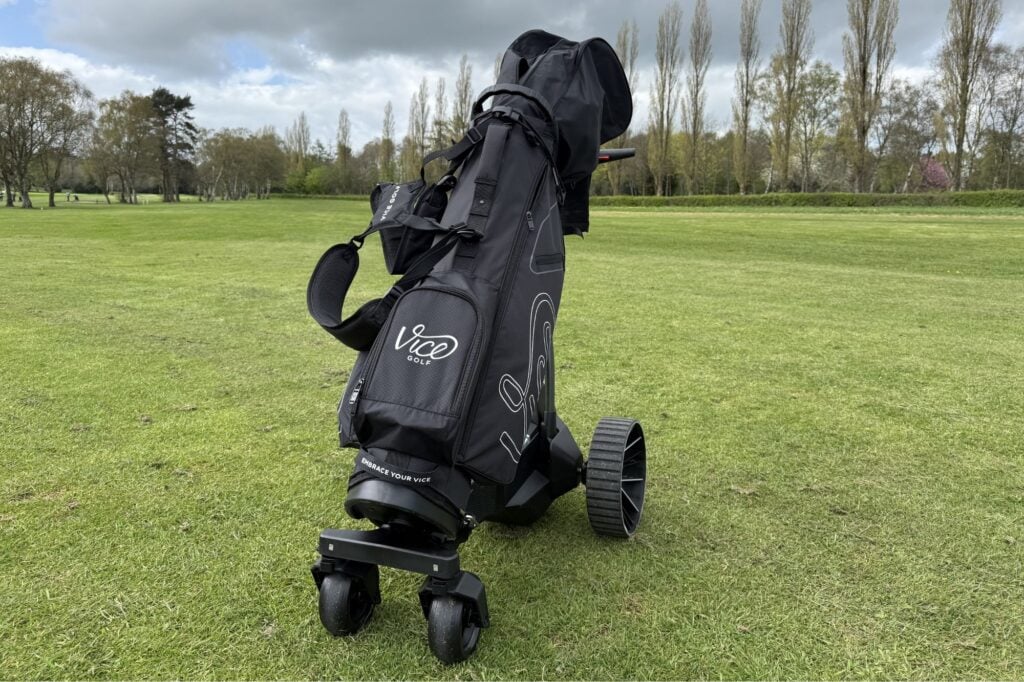 Navee Birdie 3 Remote golf trolley | Source: NCG