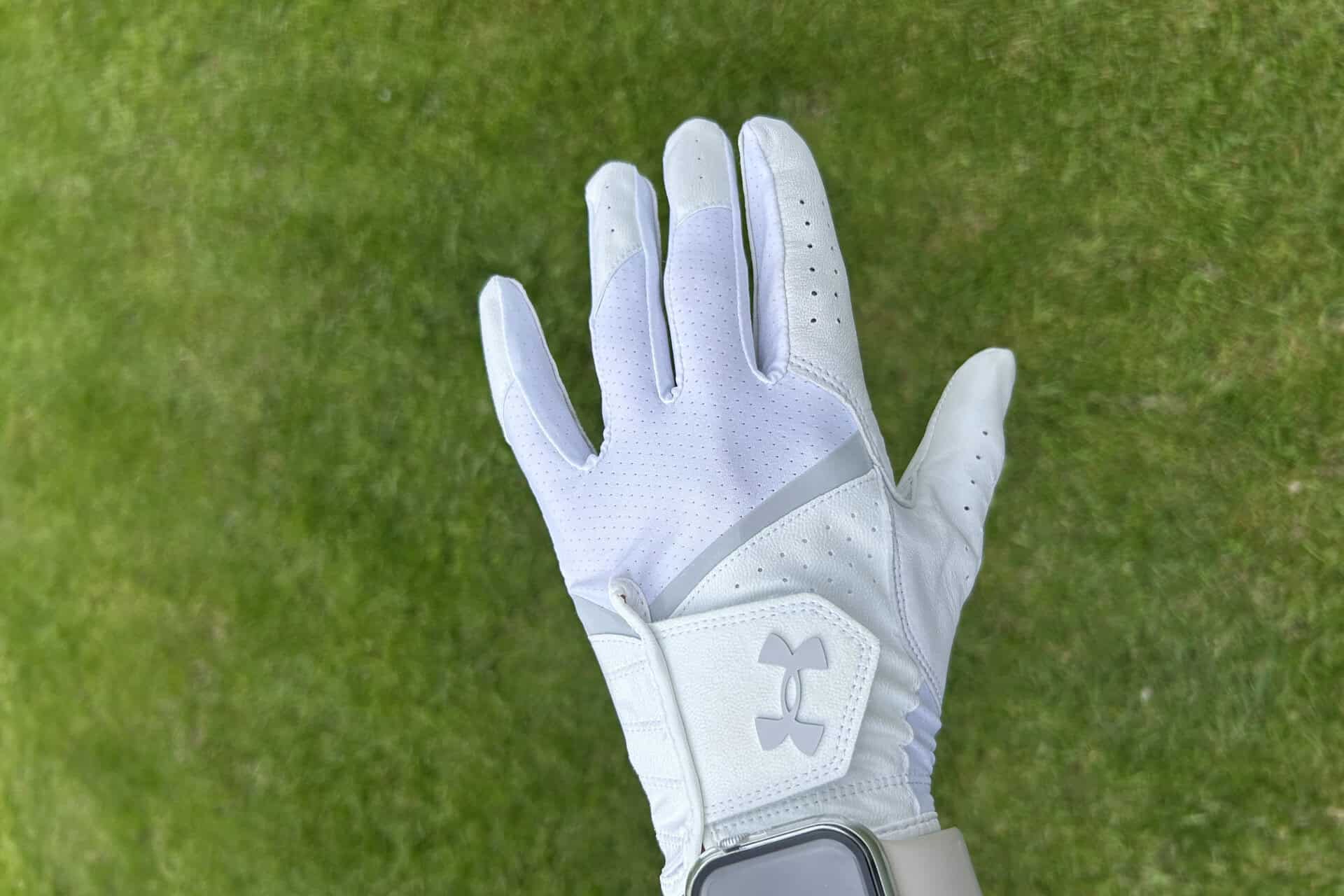 Under Armour Iso Chill Women’s glove | Source: NCG