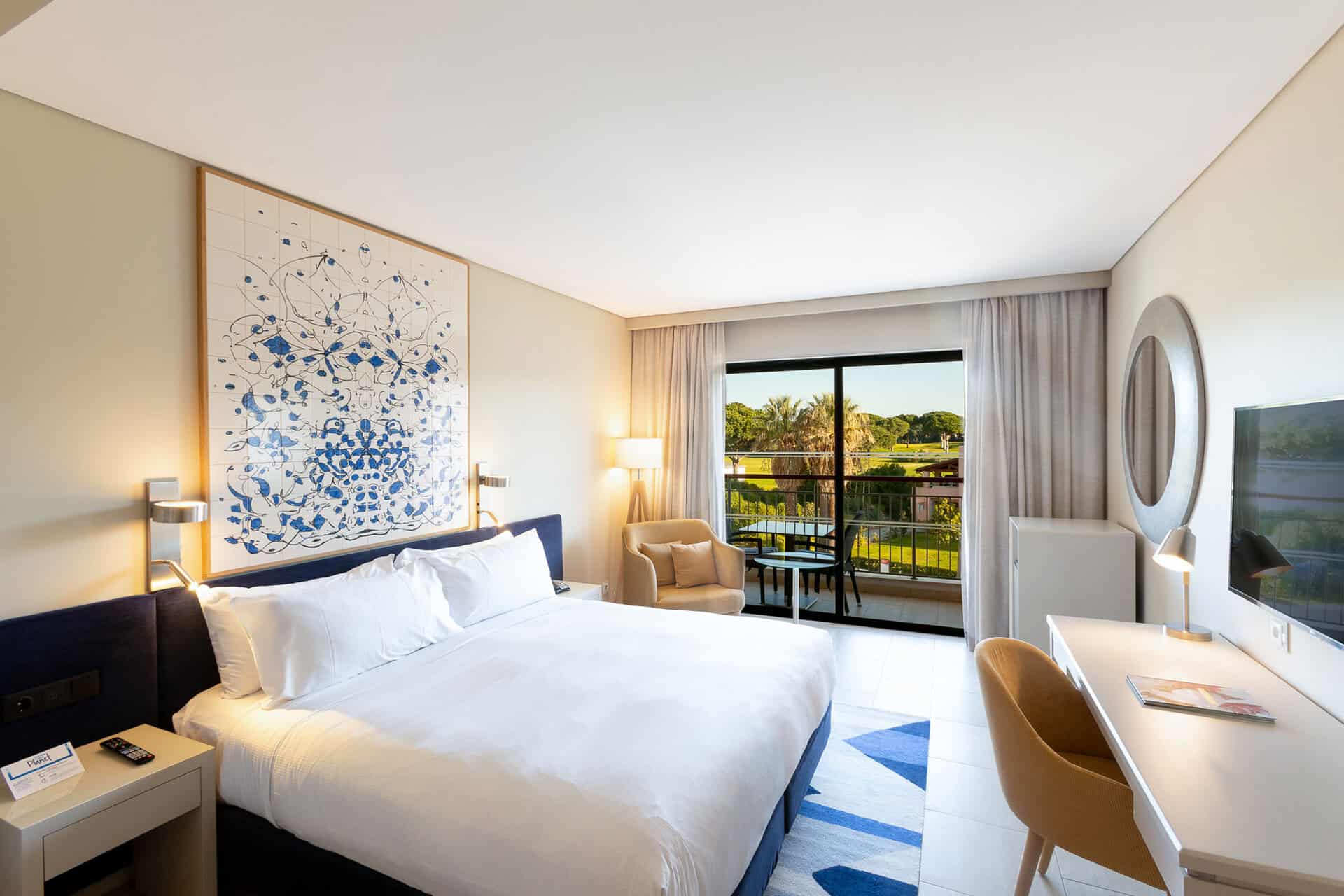 Hilton Vilamoura As Cascatas Golf Resort hotel room: Source: Hilton Vilamoura As Cascatas Golf Resort
