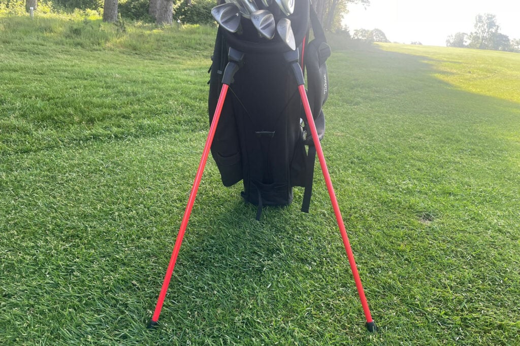 Titleist Players S4 Stand Bag 2026 legs | Source: NCG