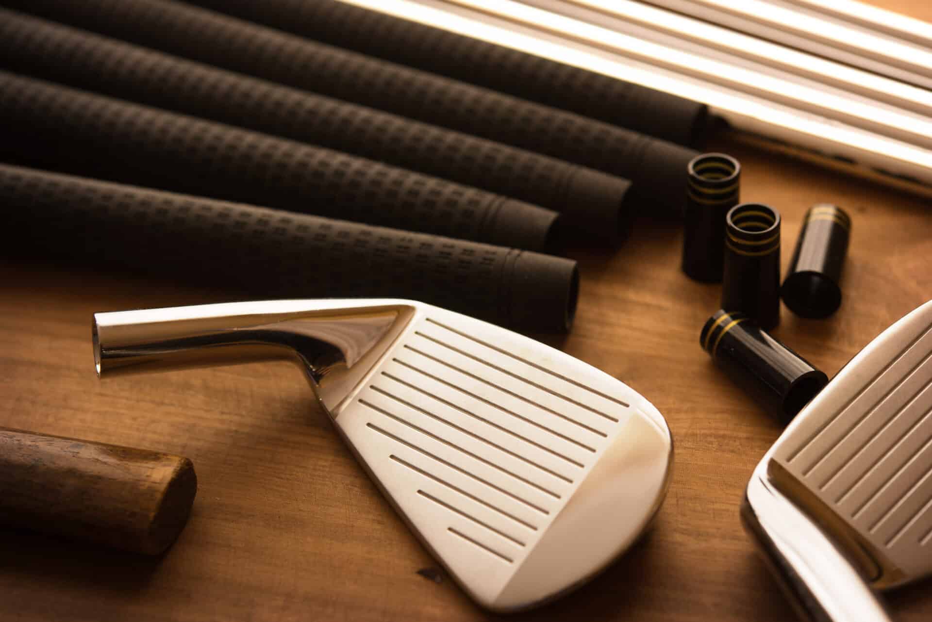 Golf club head ready to be assembled | Source: Adobe Stock