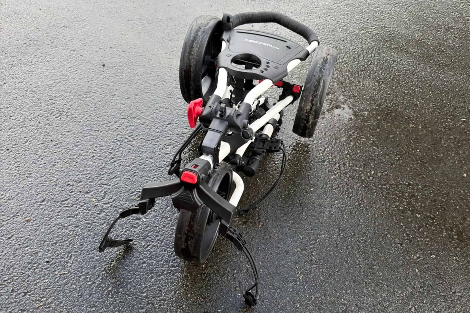 Icart Uno Golf Push Trolley Folded | Source: NCG