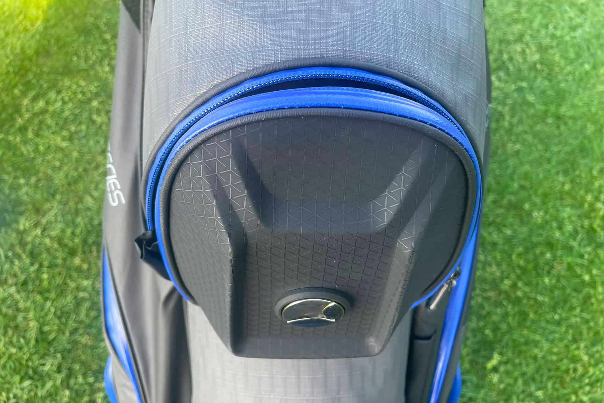 Motocaddy Dry-Series 2026 Bag rangefinder pocket | Source: NCG