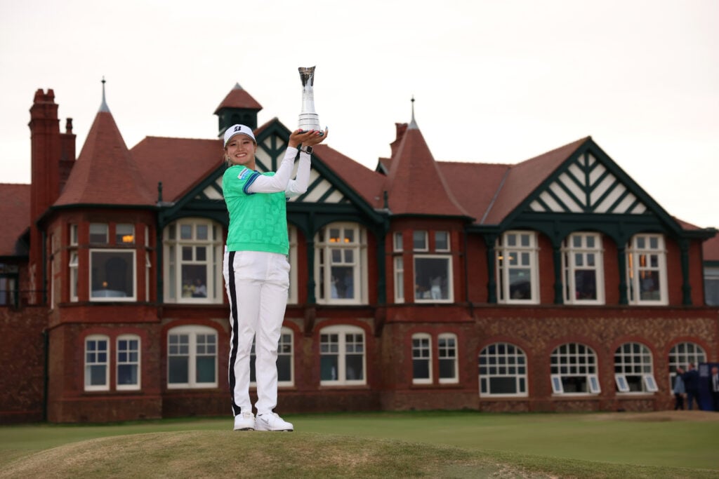 Shiho Kuwaki holds aloft the AIG Women's Open trophy in 2026 | Source: Getty Images