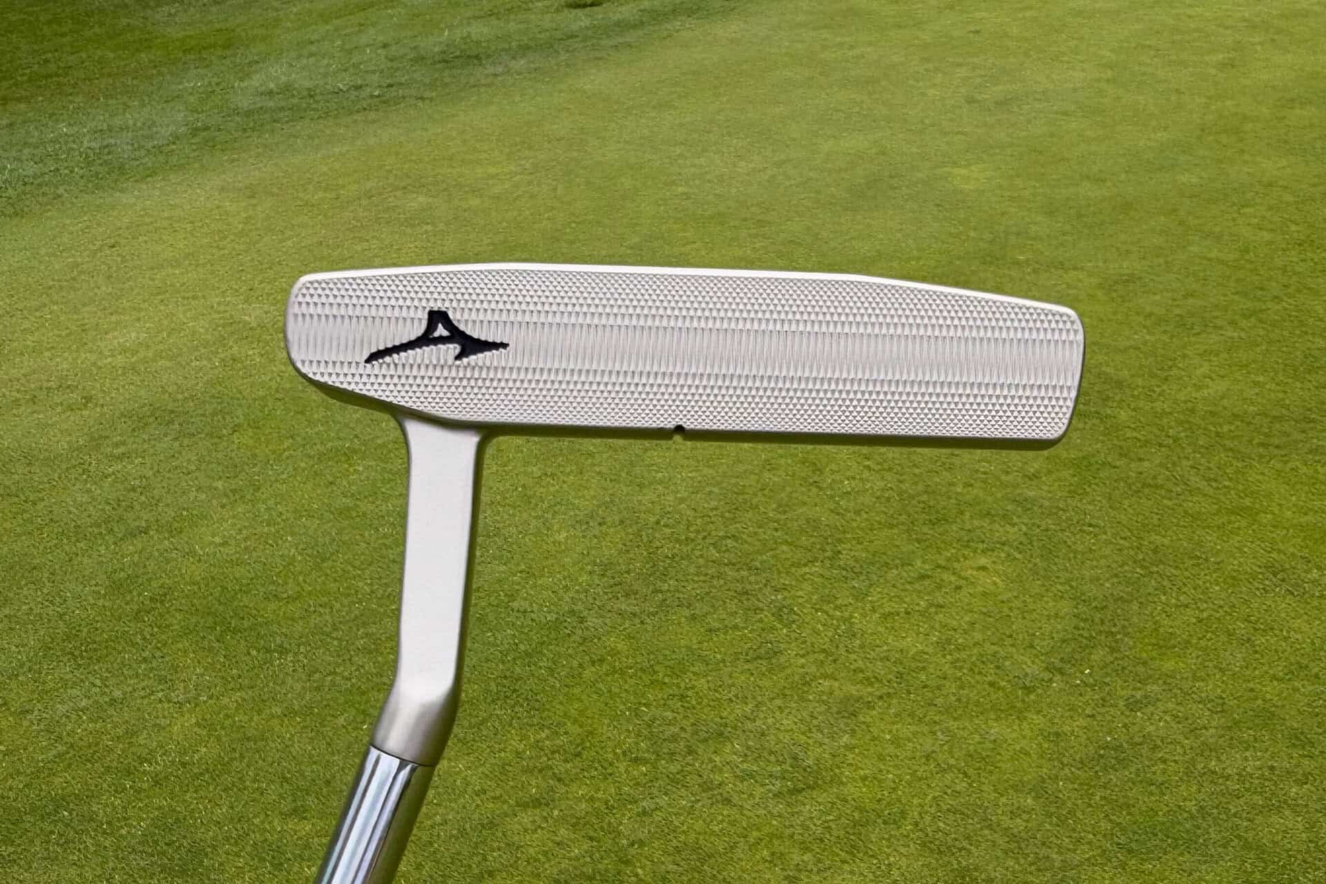 Mizuno M.Craft Osaka putter face | Source: NCG