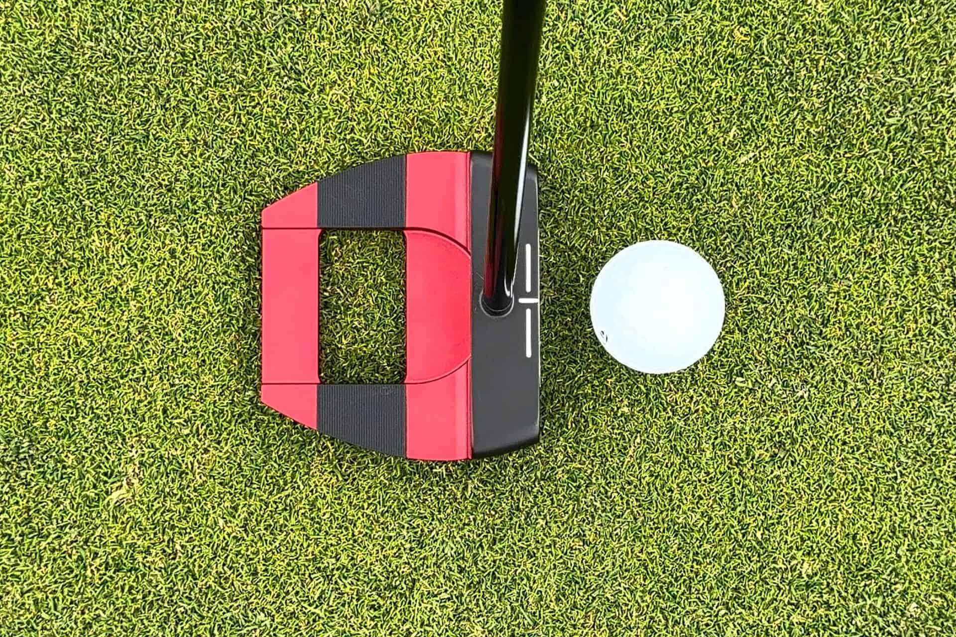 Odyssey S2S Tri-Hot Jailbird putter at address | Source: NCG