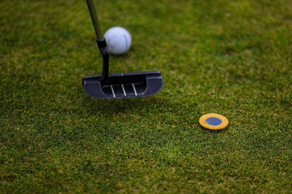 Have you ever experienced anyone cheating at golf | Source: Adobe Stock