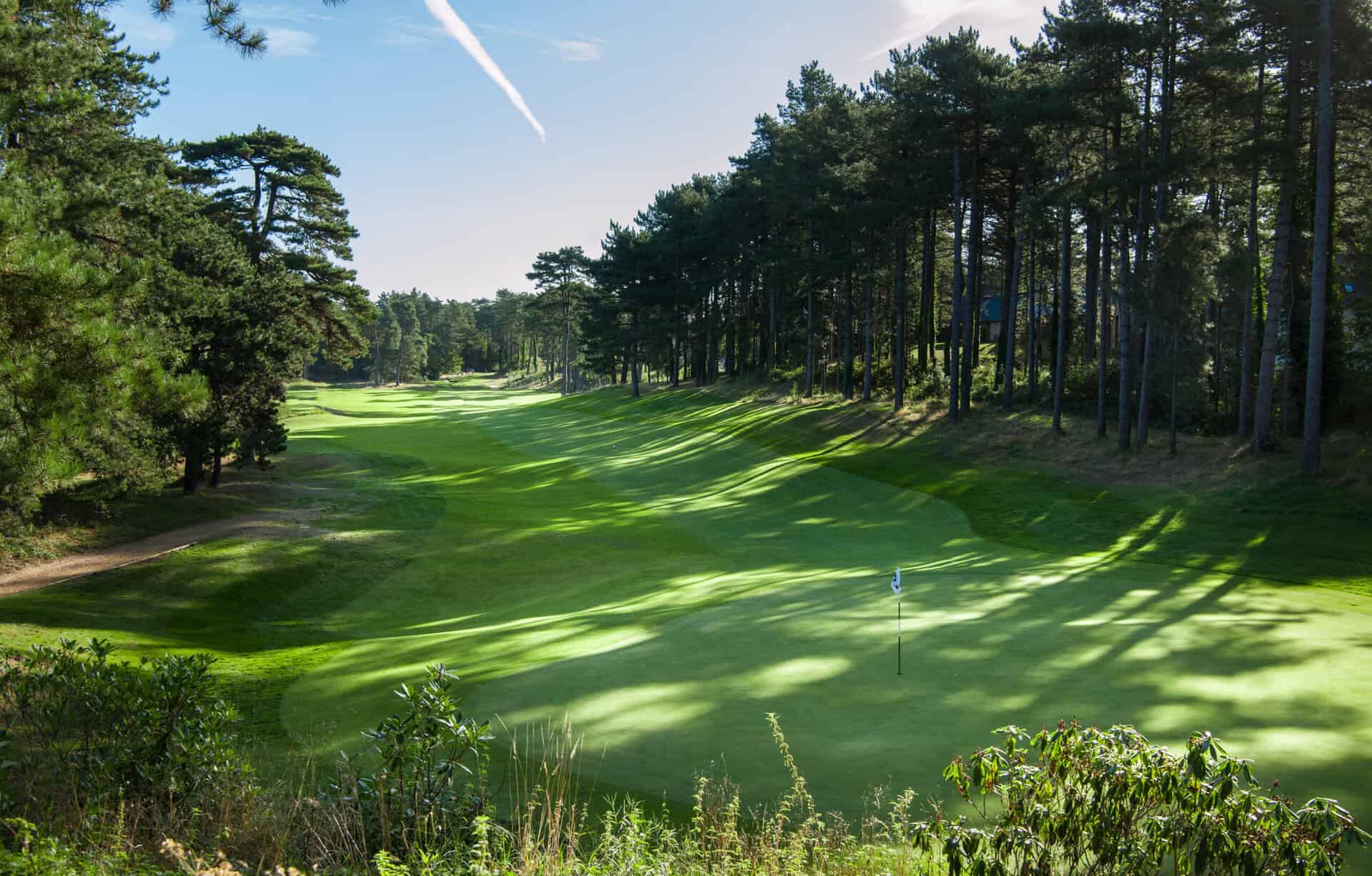 A look down the second hole at Les Pins | Source: Les Pins